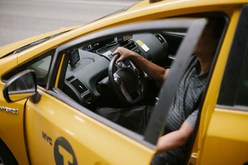 Rideshare driver using navigation in car