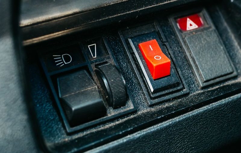 How to Switch Car Insurance Companies Without a Lapse in Coverage: Complete 2026 Guide for College Students