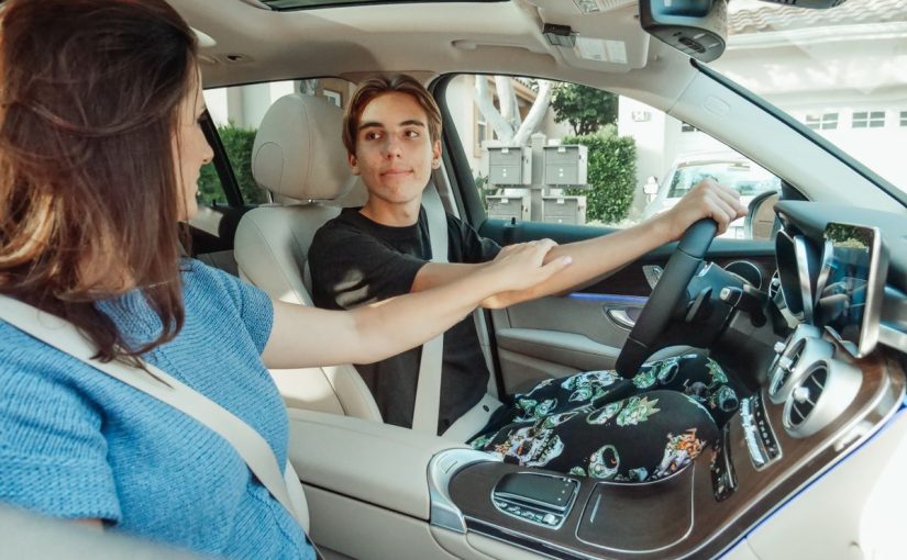 Travelers Auto Insurance for Young Drivers: Cost and Comparison